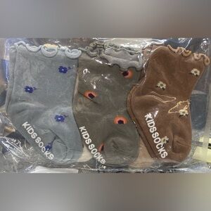 KidsSocks Set - girls size 9-12 mon NWOT